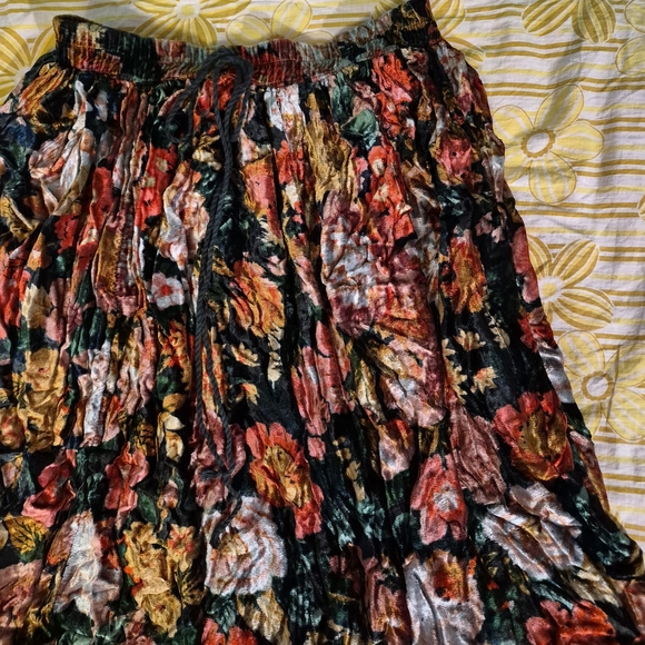Vintage Floral Velvet Maxi Skirt - Black with Red, Pink & Green - Picture 3 of 6